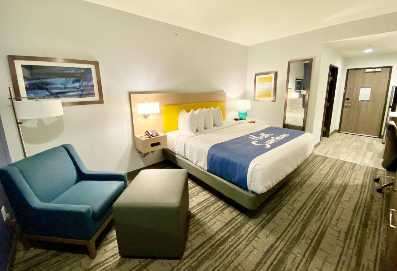 Days Inn By Wyndham Beaumont West I-10 Walden ภายนอก รูปภาพ